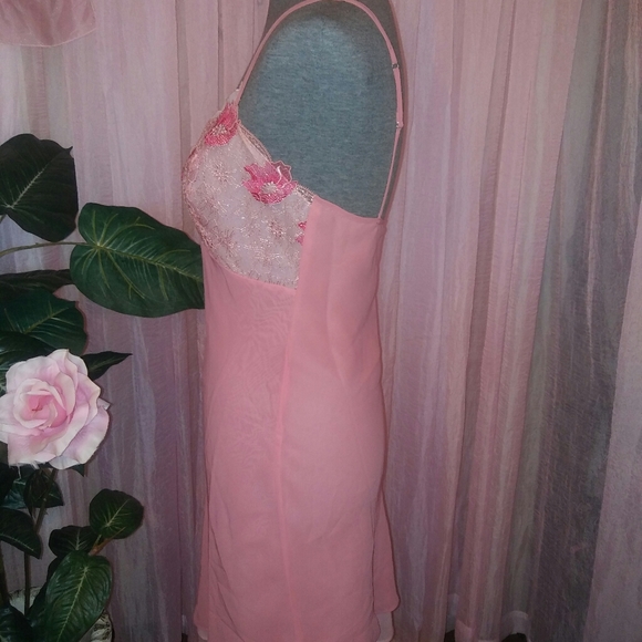 Pretty in Pink Nighty - Picture 3 of 8